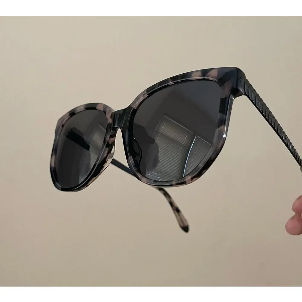 QUAY Coffee Run MiMi Womens Black Gray Tortoise Polarized Round Sunglasses - Picture 6 of 14